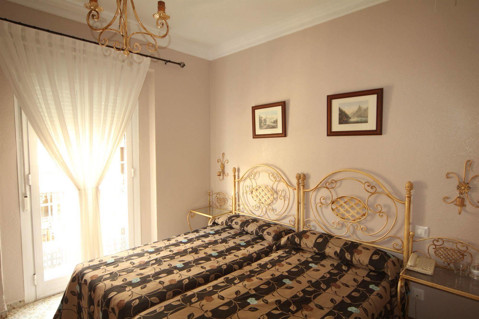 Roma Gasthof 2*