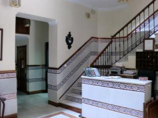 Roma 2* Seville